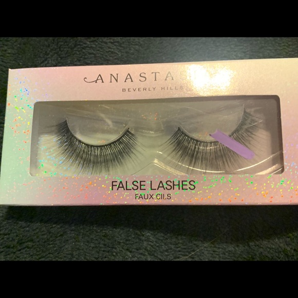 Anastasia Beverly Hills Lashes and Lashaholic Luxury Lashes *price is for both - Picture 5 of 6